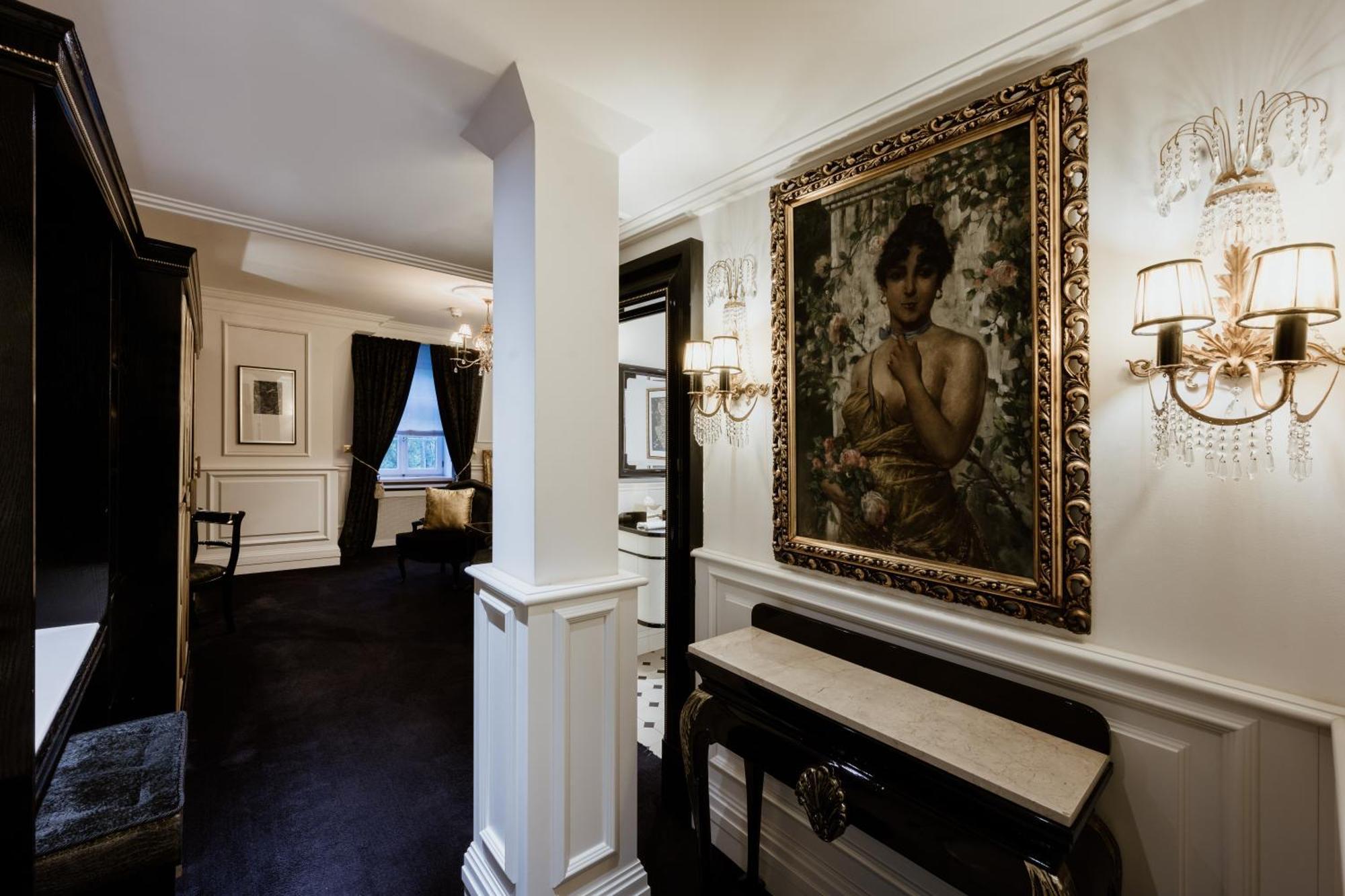 Schlosshotel Berlin Hotel 5*