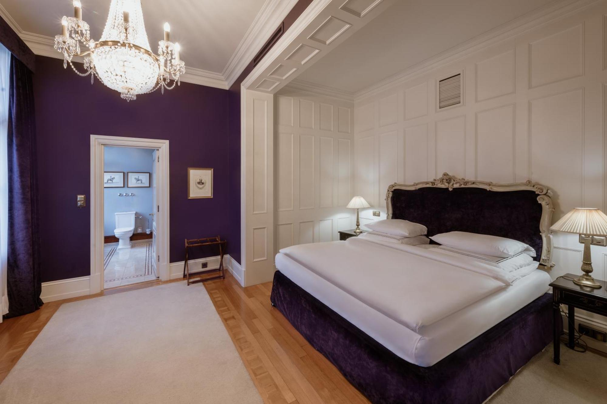 Schlosshotel Berlin 5*